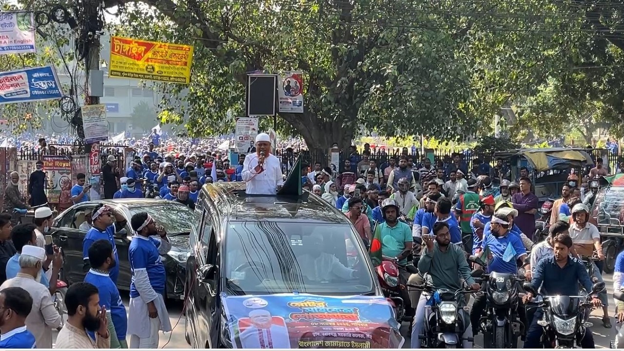 ৩ হাজার মোটরসাইকেল নিয়ে জামায়াত নেতা বুলবুলের শোডাউন