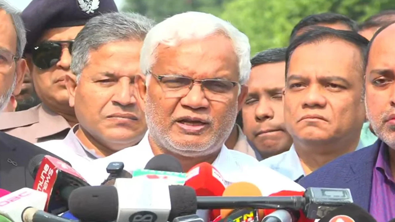 বেগম খালেদা জিয়া চিকিৎসা গ্রহণ করতে পারছেন : ডা. জাহিদ